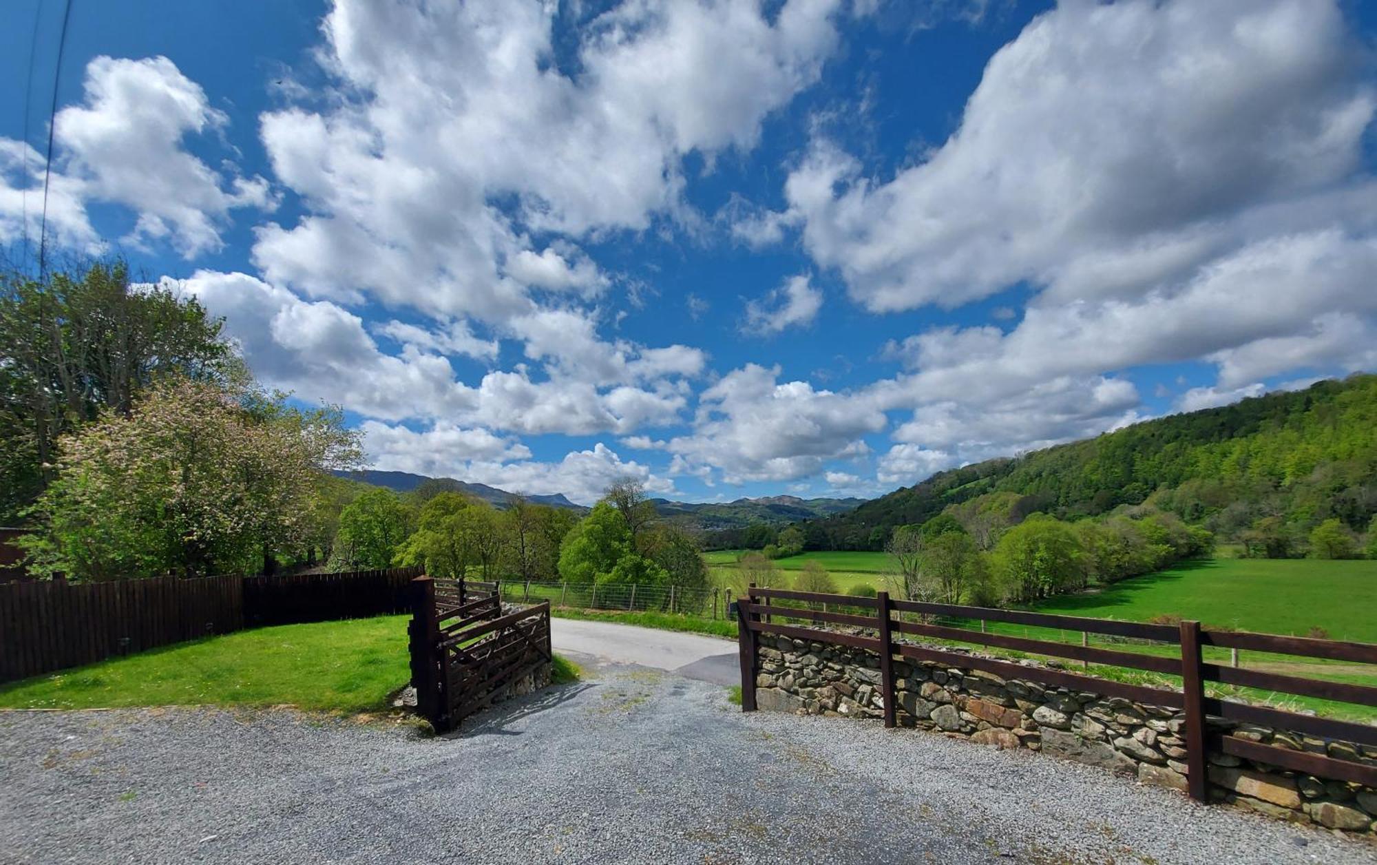 Cader Mountain View Cottage With Hot Tub In Snowdonia Dolgellau Buitenkant foto